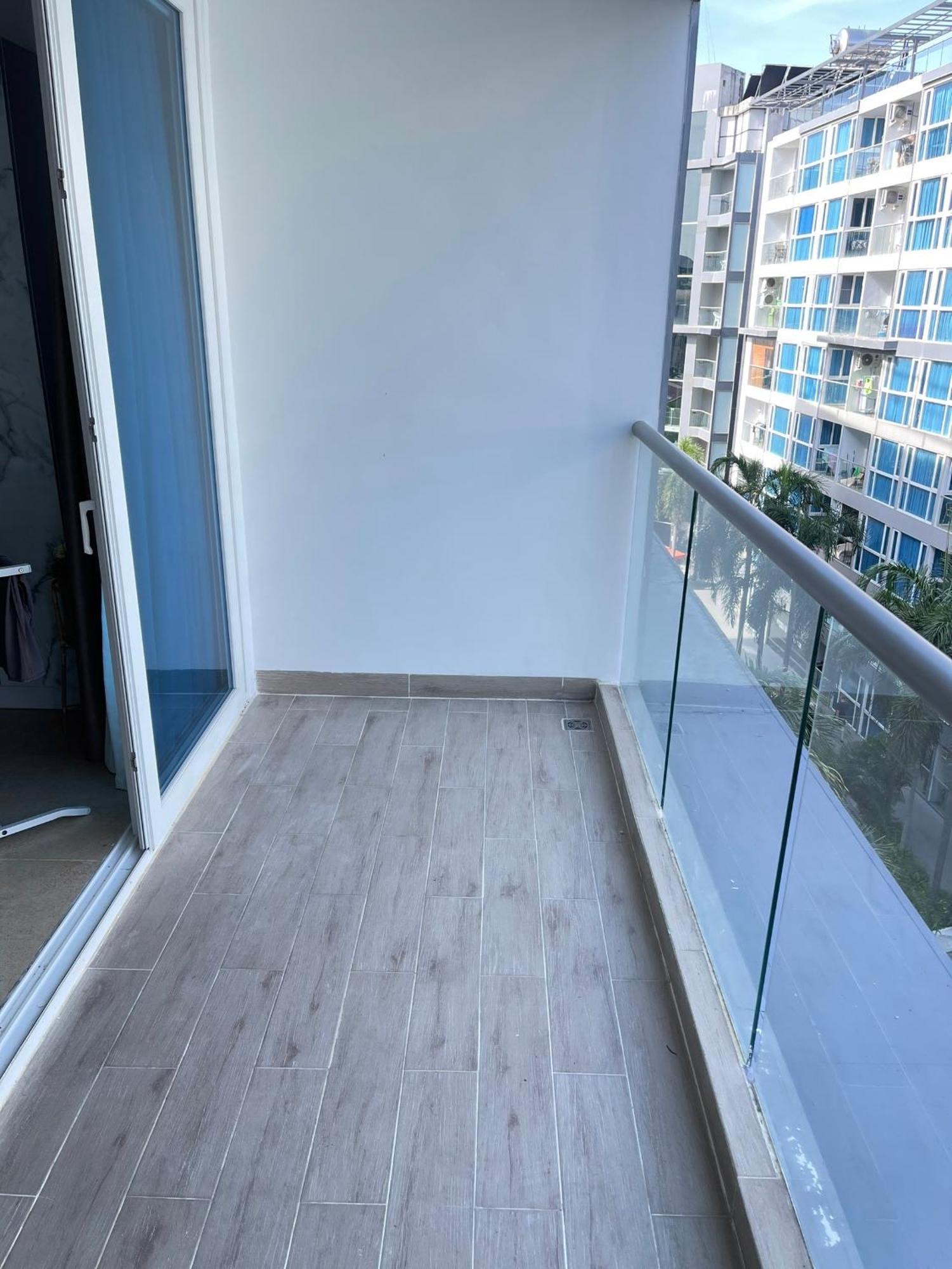 2 Bedrooms Near Pattaya Beach Exterior foto